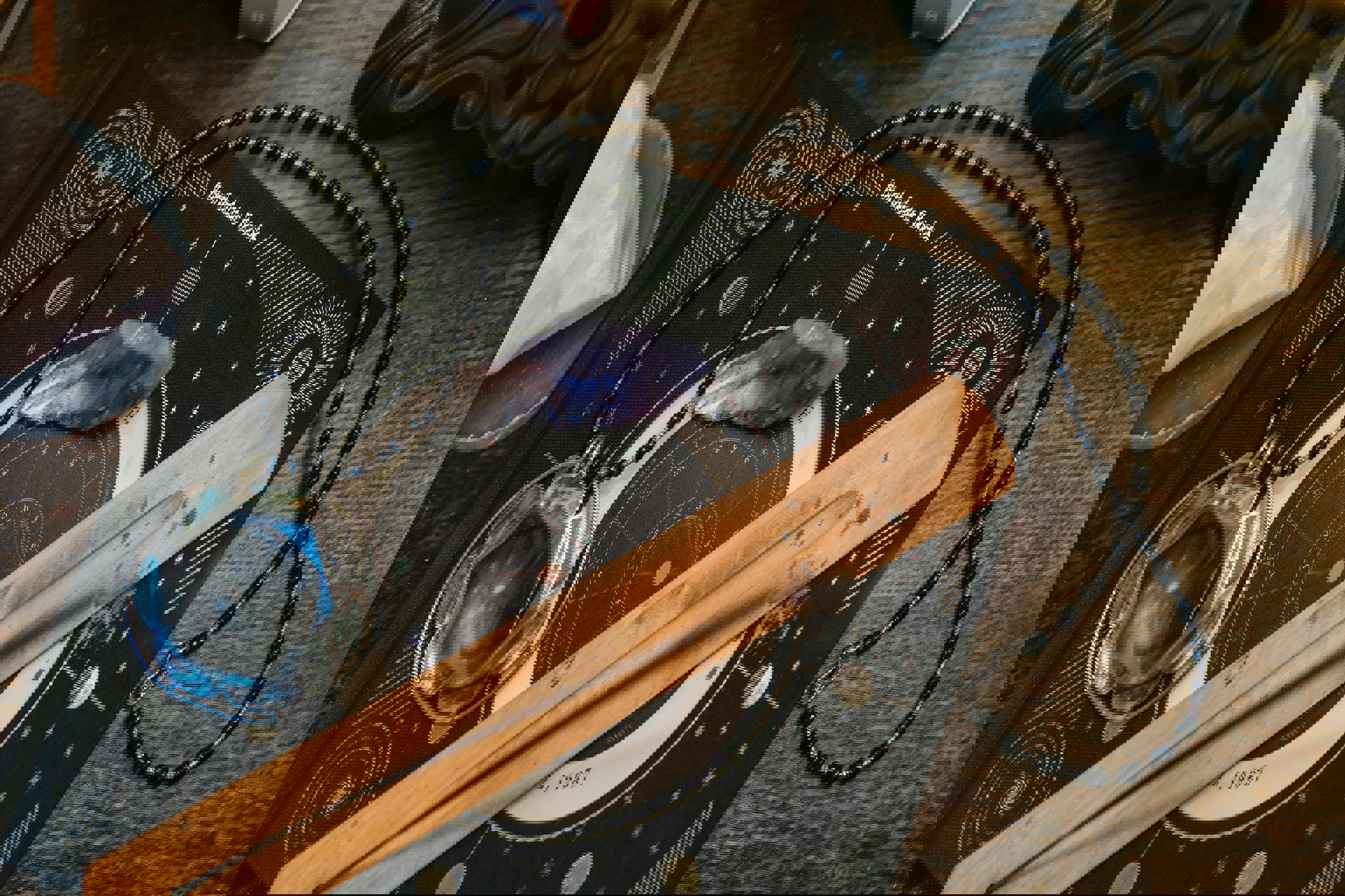 Hvordan du kan bruge astrologi til at finde en kompatibel partner