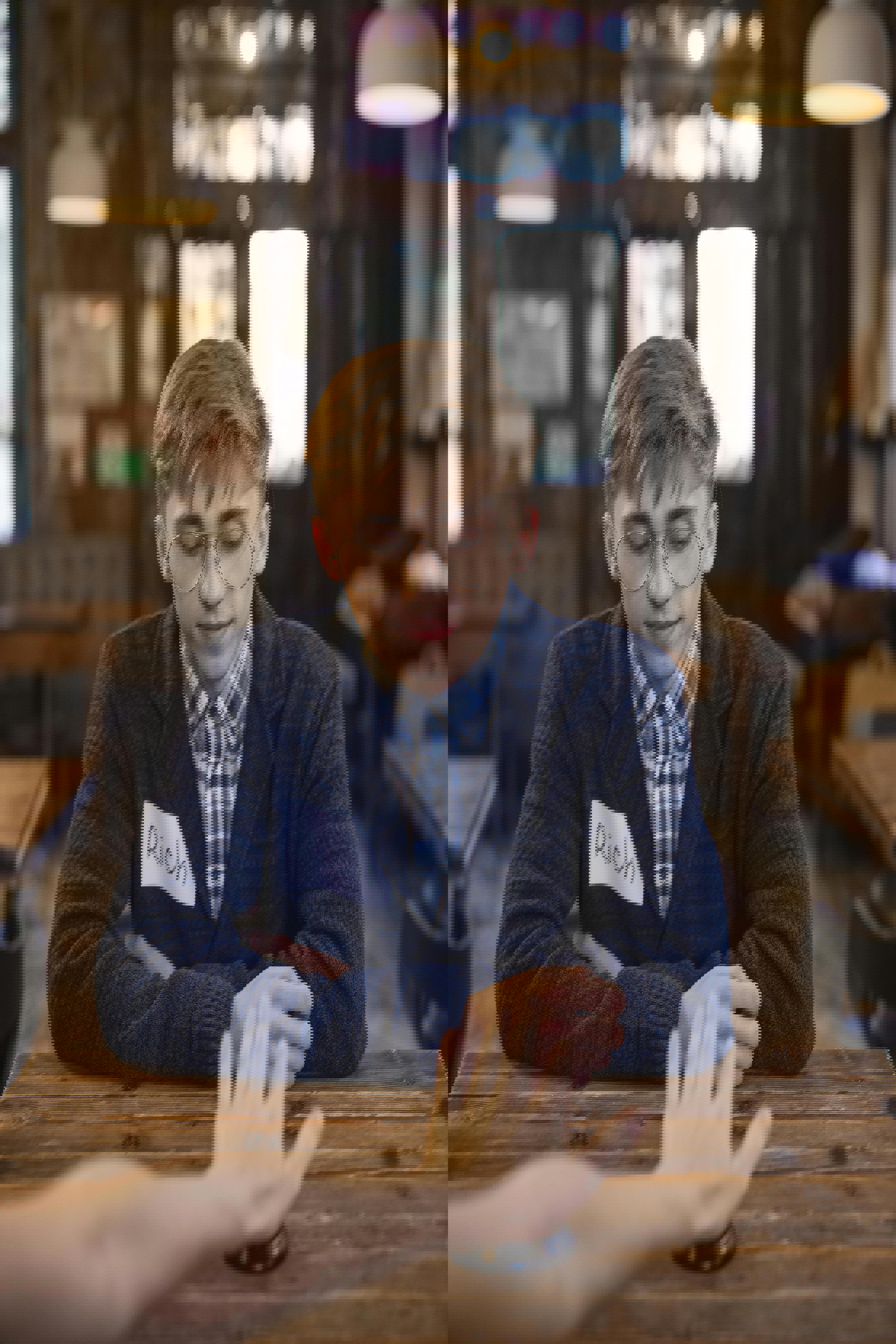 Hvordan skaber du en naturlig samtale på en første date?